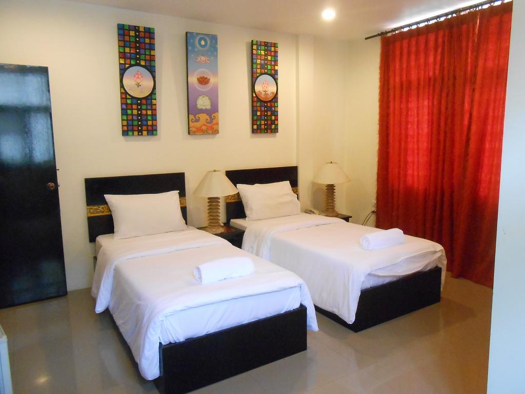 The Bang Khun Phrom Suites Bangkok Ngoại thất bức ảnh