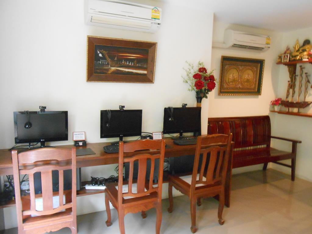 The Bang Khun Phrom Suites Bangkok Ngoại thất bức ảnh