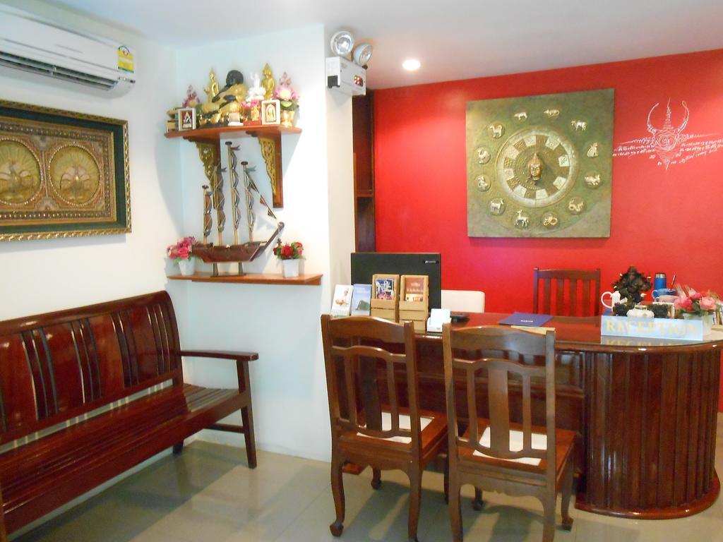 The Bang Khun Phrom Suites Bangkok Ngoại thất bức ảnh