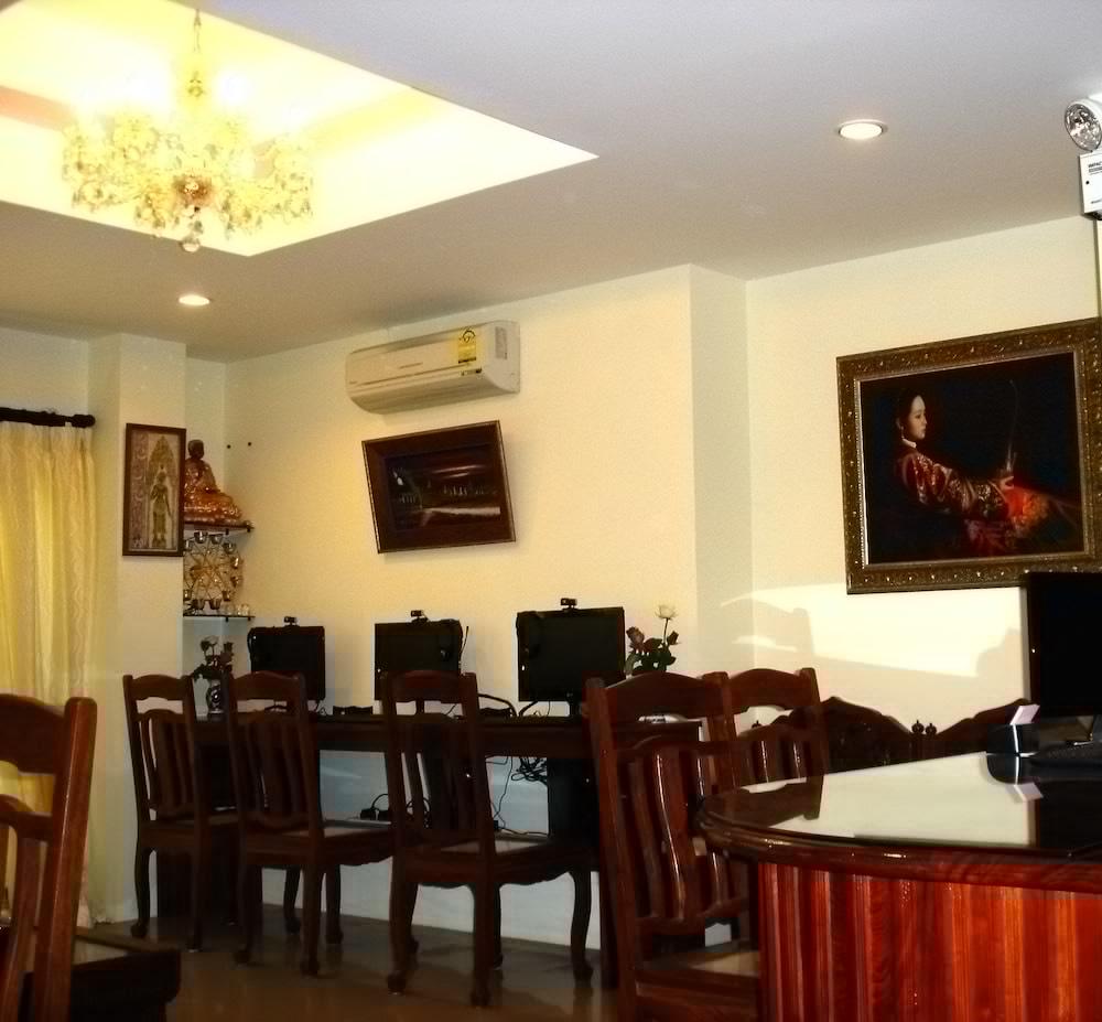 The Bang Khun Phrom Suites Bangkok Ngoại thất bức ảnh